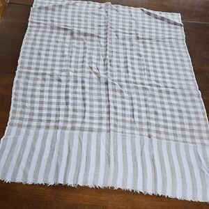 Checkered High Qualiry Pashmina Shawl